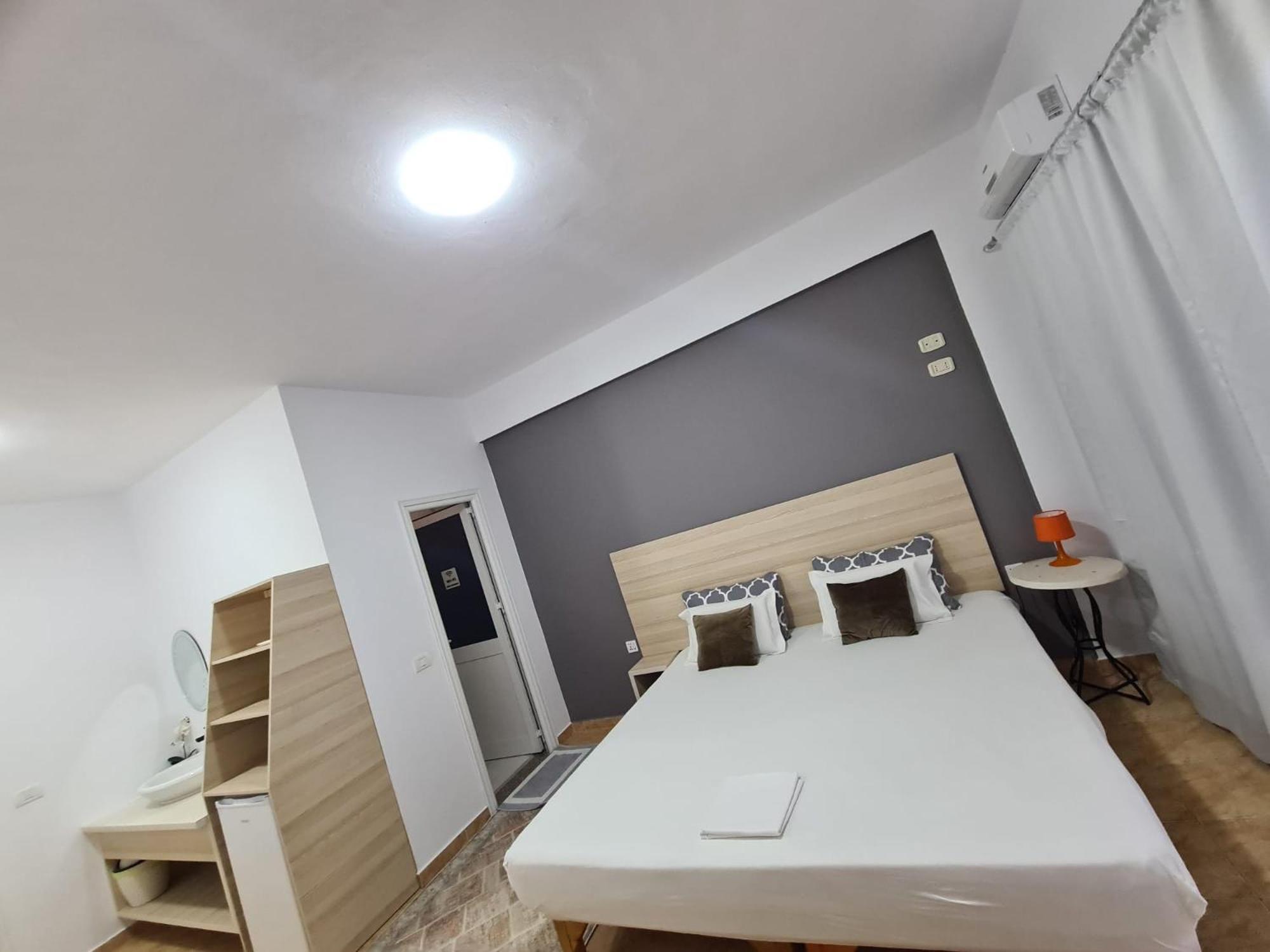 Salt Life Hotel Dhërmi Екстериор снимка