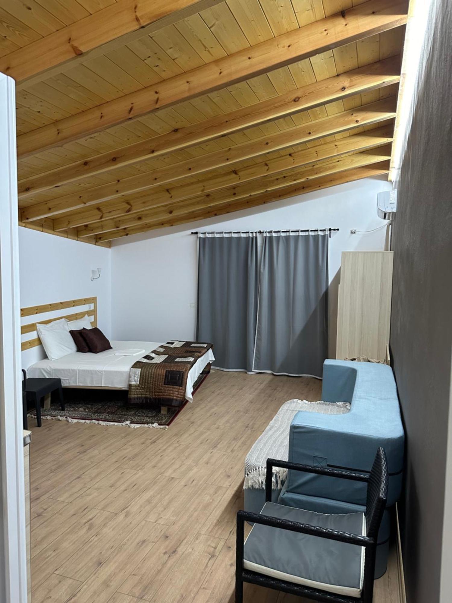 Salt Life Hotel Dhërmi Екстериор снимка